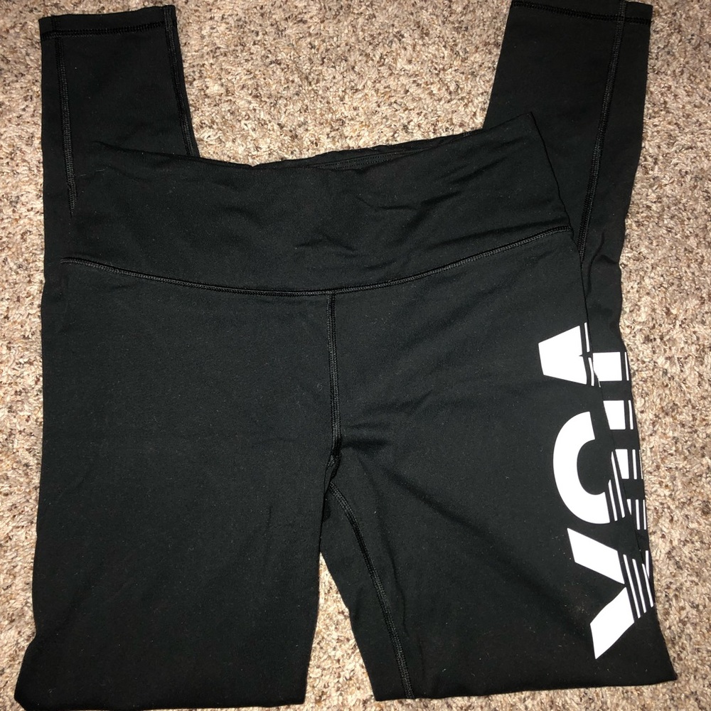 Victoria’s Secret sport leggings